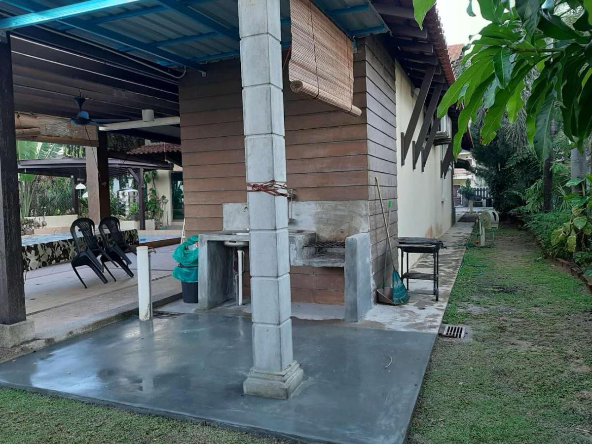 Melaka Beachfront Villa With Pool Buitenkant foto