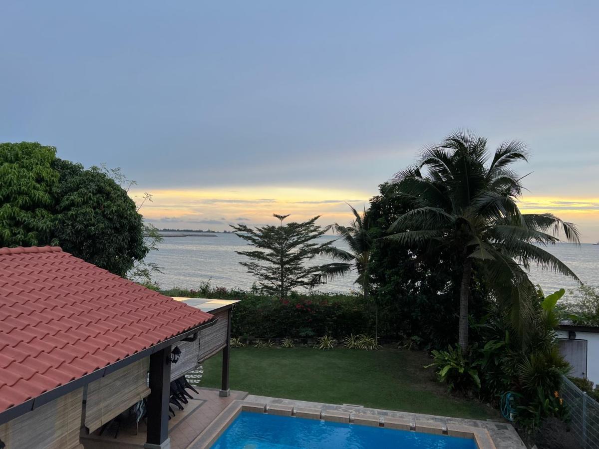 Melaka Beachfront Villa With Pool Buitenkant foto