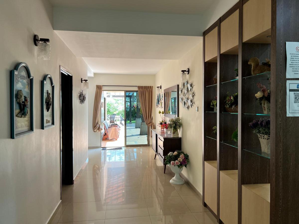 Melaka Beachfront Villa With Pool Buitenkant foto