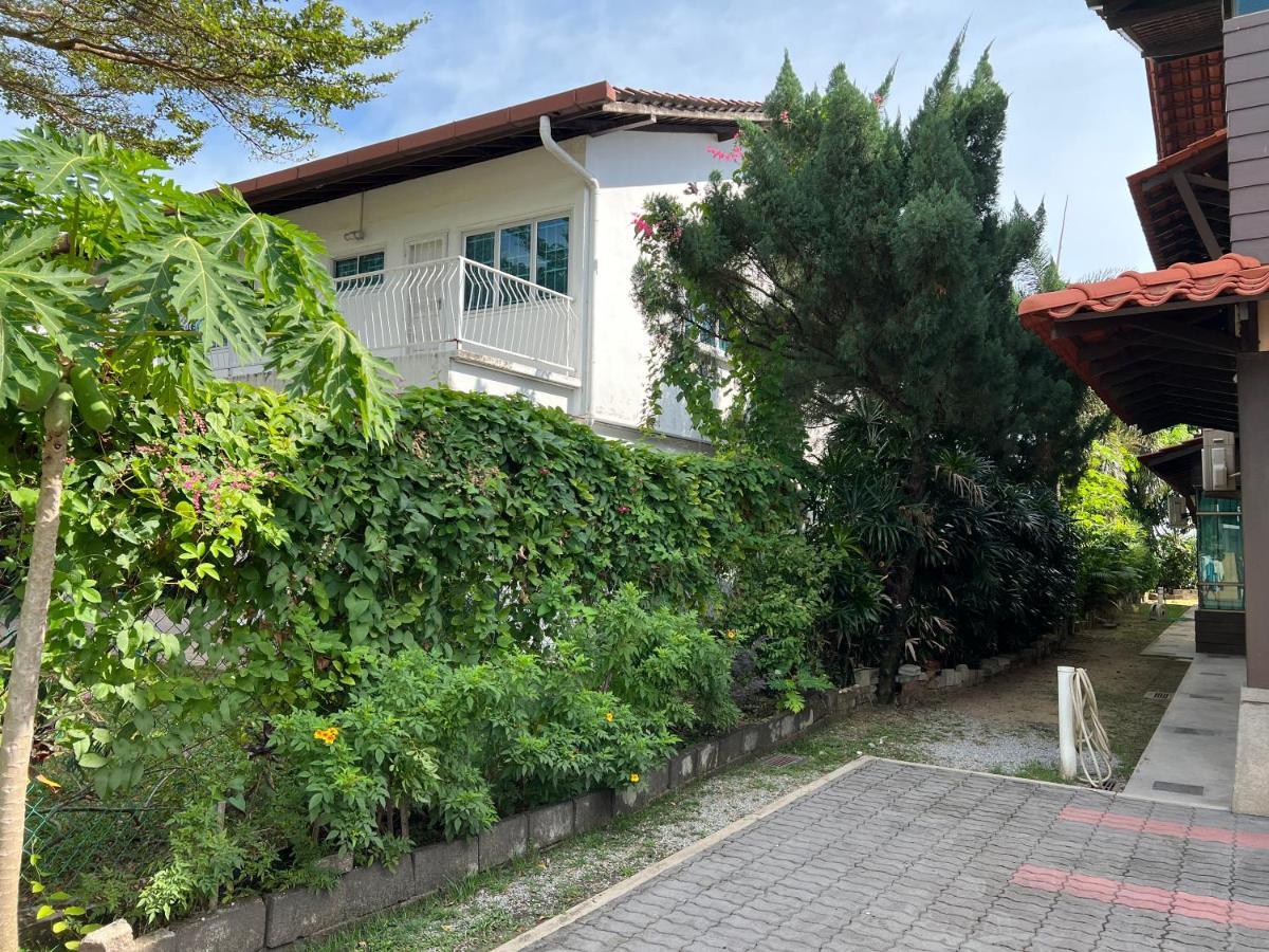 Melaka Beachfront Villa With Pool Buitenkant foto